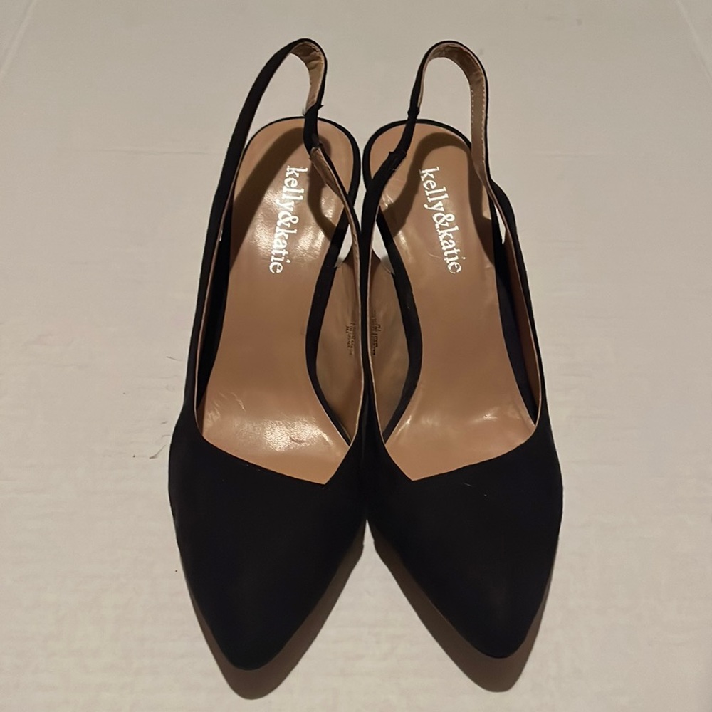 Kelly & Katie Shoes - Picture 2 of 7